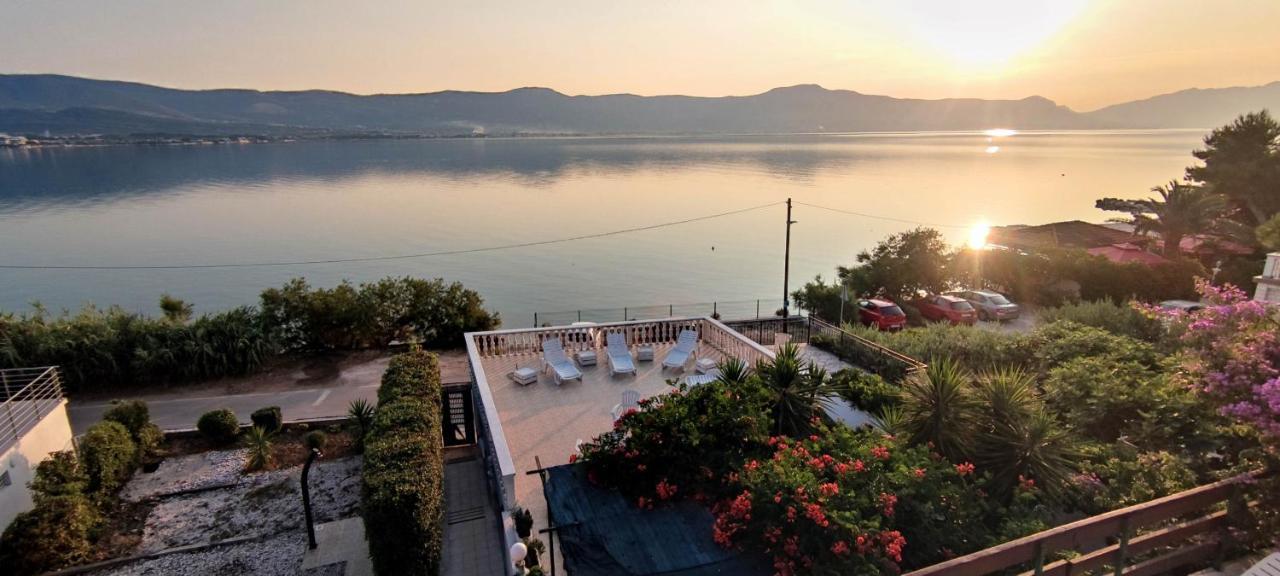 Villa Fjaba - By The Sea - With The Big Terraces & Great Sea View Trogir Extérieur photo