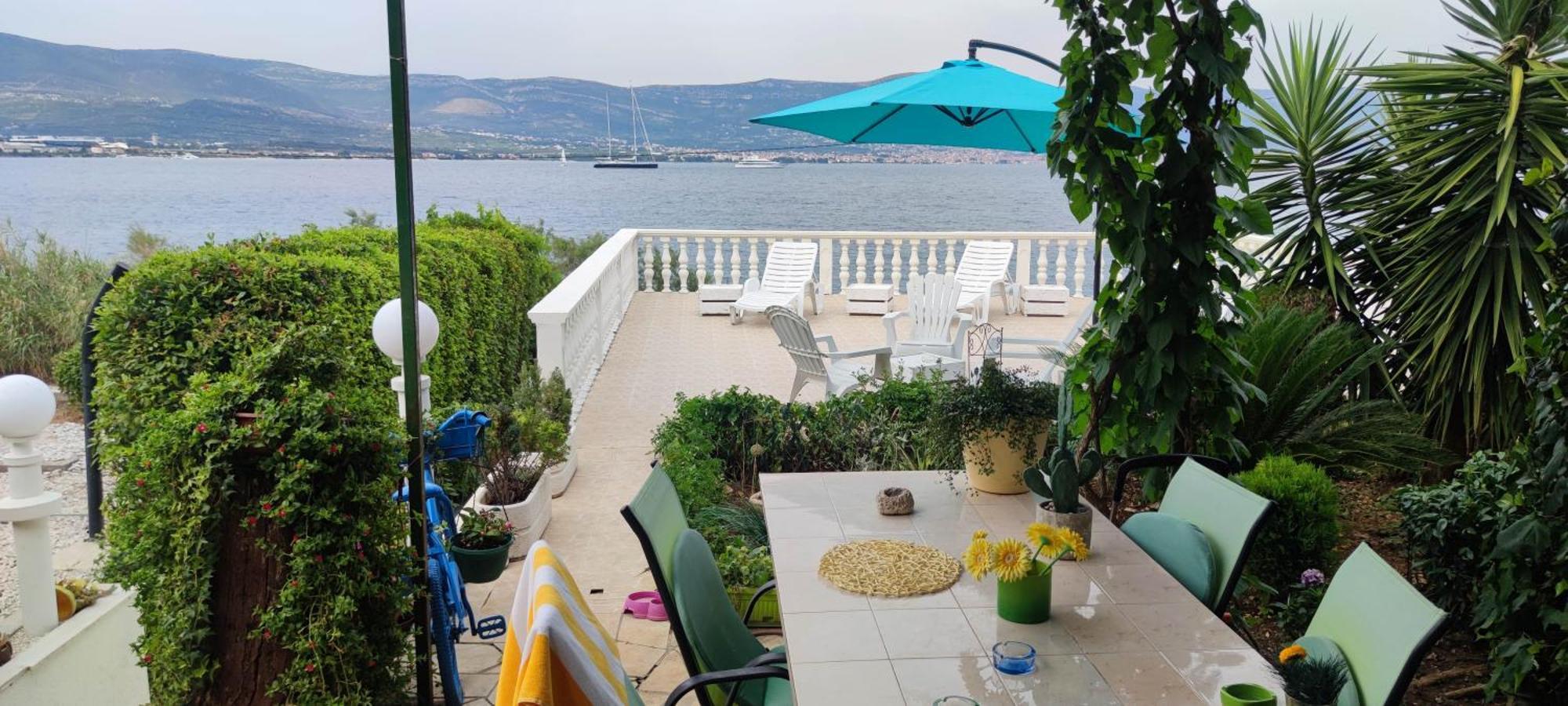 Villa Fjaba - By The Sea - With The Big Terraces & Great Sea View Trogir Extérieur photo